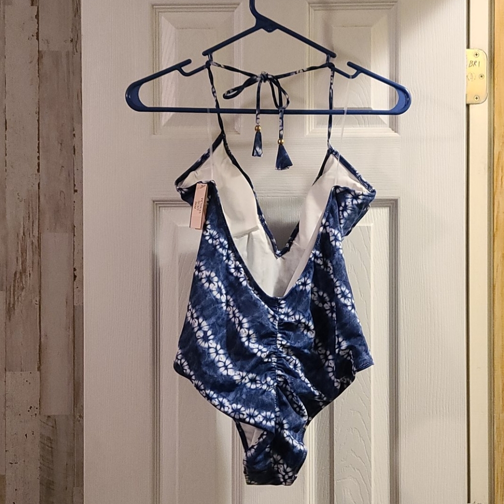 Swimsuit - Picture 2 of 2